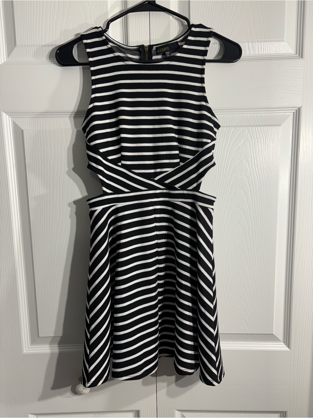 Weavers Striped Cutout Skater Dress XS Extra Small Black White Casual (A4)